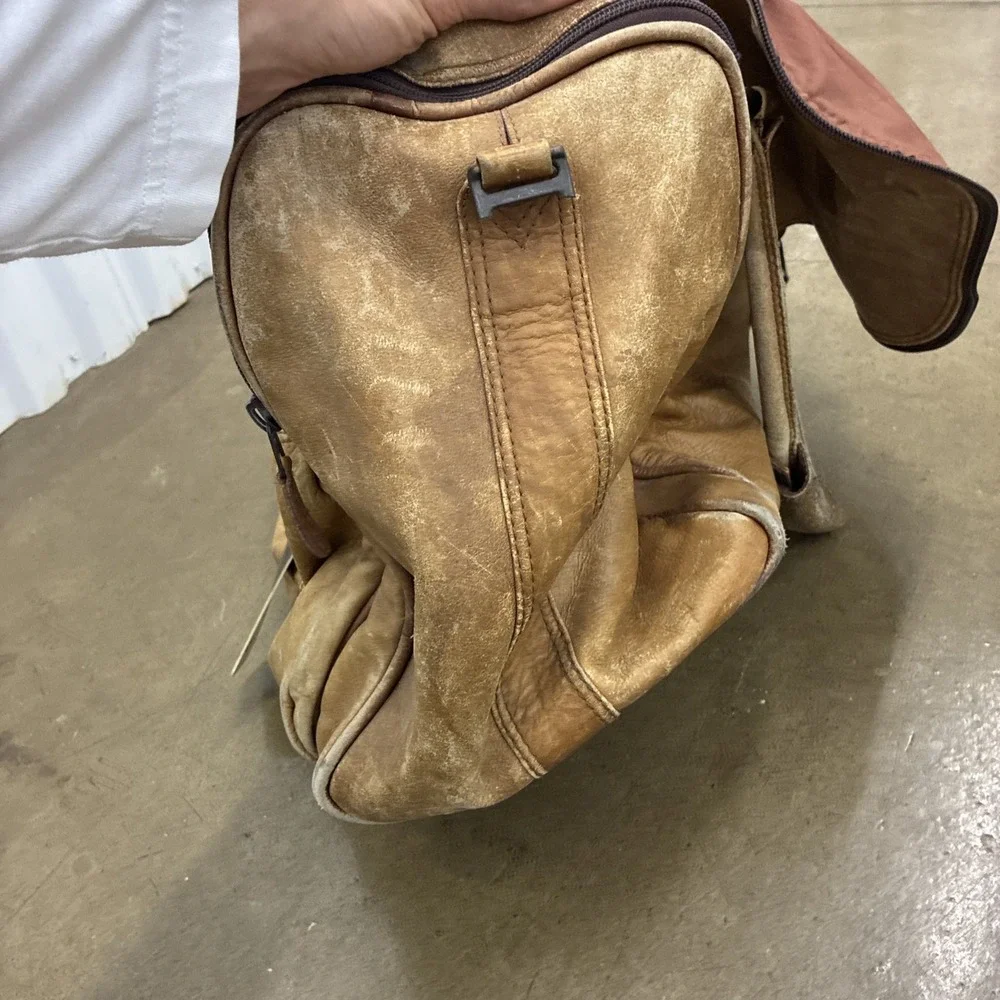VTG GENUINE LEATHER Lg Weekender Overnight Duffle Bag Travel Beige Brown - Fair